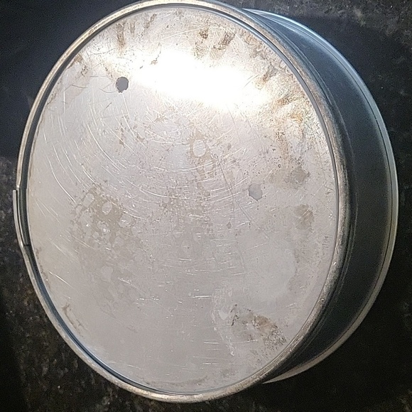 Vintage Springform Pan - 10” - Picture 4 of 6